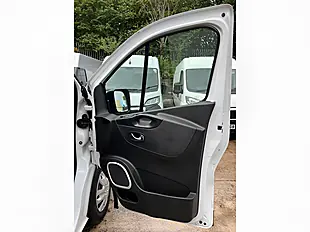 Used 2019 Vauxhall Vivaro Sportive White - Interior and Exterior details 12