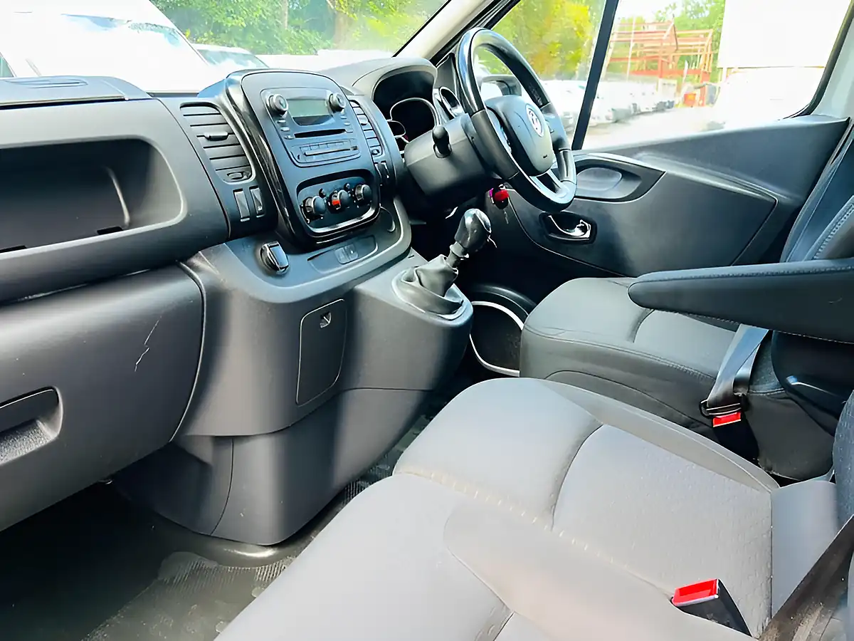 Used 2019 Vauxhall Vivaro Sportive White - Interior and Exterior details 18