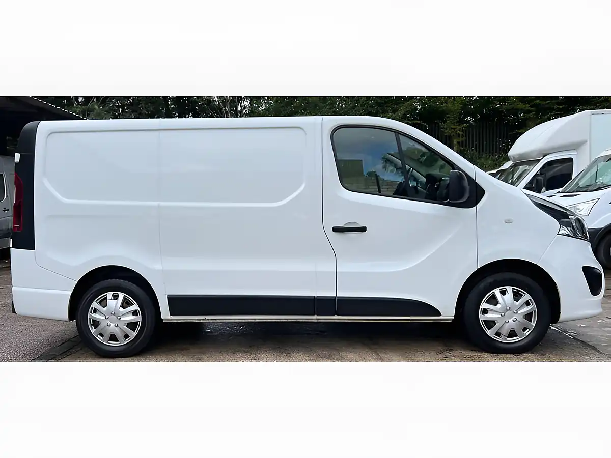 Used 2019 Vauxhall Vivaro Sportive White - Interior and Exterior details 7