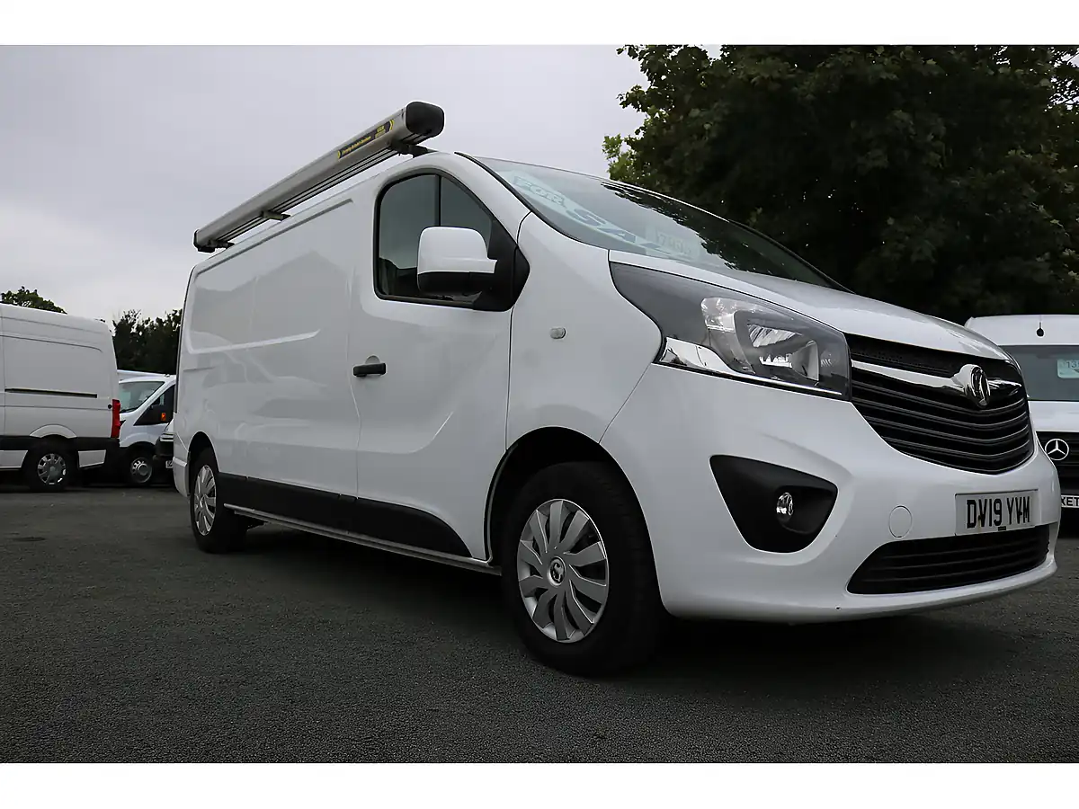 Used 2019 Vauxhall Vivaro Sportive White - Interior and Exterior details 11