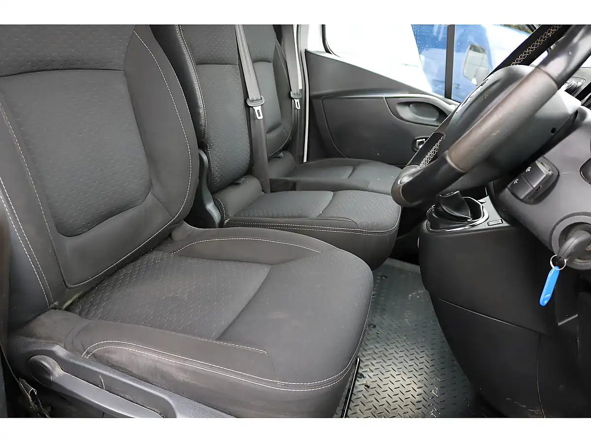 Used 2019 Vauxhall Vivaro Sportive White - Interior and Exterior details 13