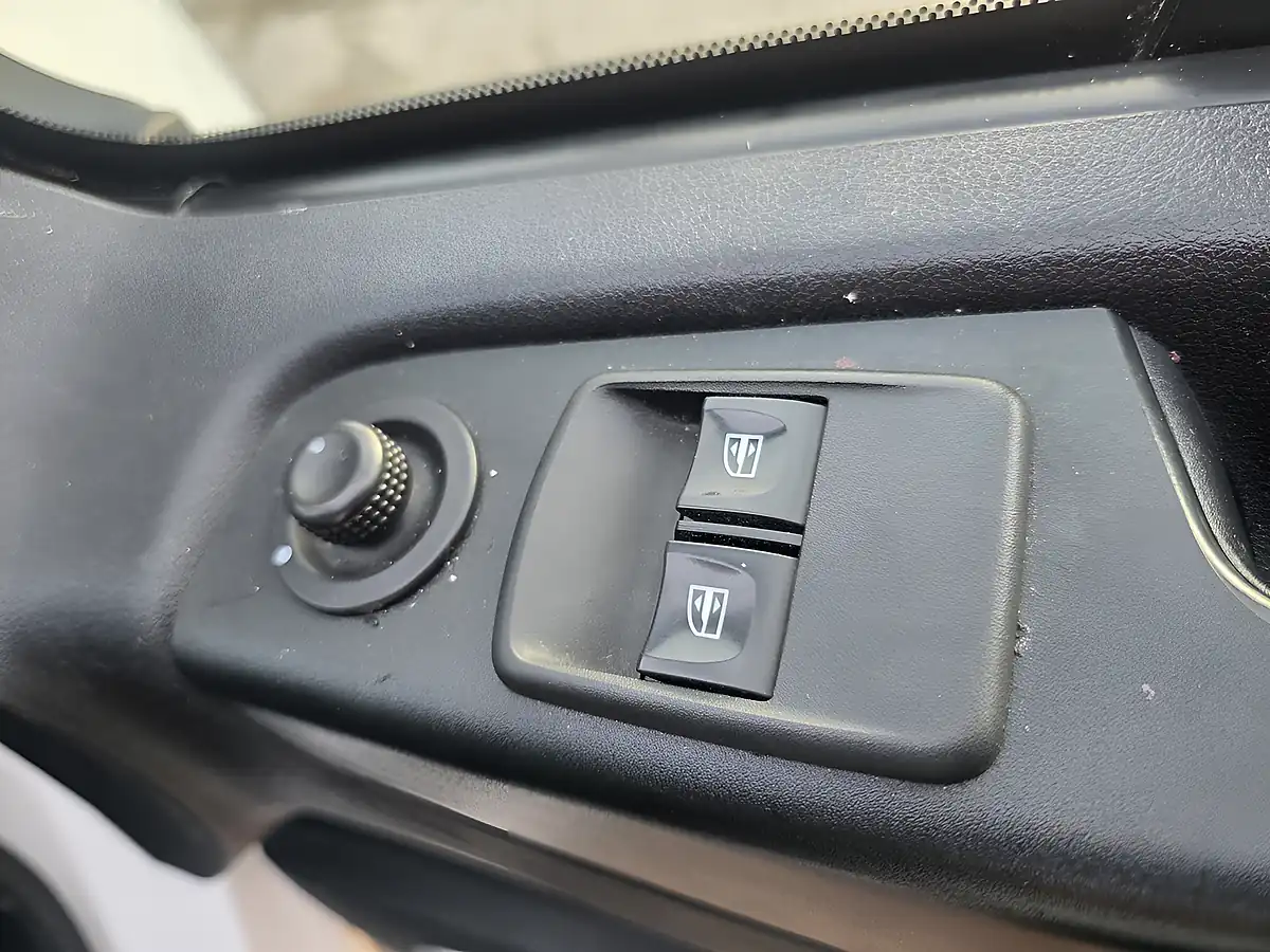 Used 2019 Vauxhall Vivaro Sportive White - Interior and Exterior details 15