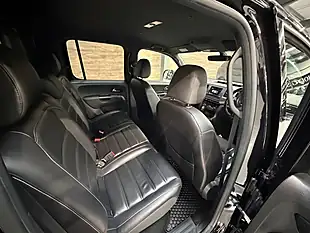 Used 2019 Volkswagen Amarok Aventura Black - Interior and Exterior details 10