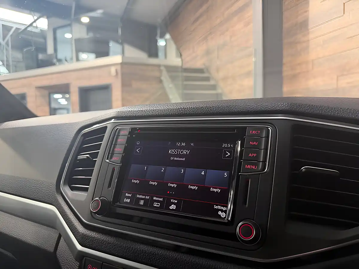 Used 2019 Volkswagen Amarok Aventura Black - Interior and Exterior details 12
