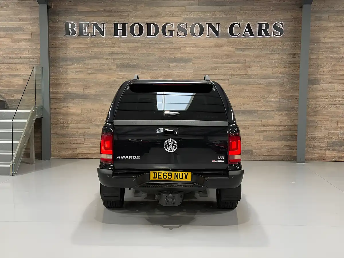 Used 2019 Volkswagen Amarok Aventura Black - Interior and Exterior details 16