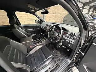 Used 2019 Volkswagen Amarok Aventura Black - Interior and Exterior details 5