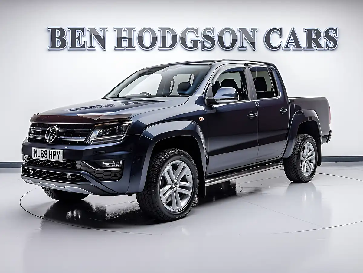 Used 2019 Volkswagen Amarok Highline Blue - Front View