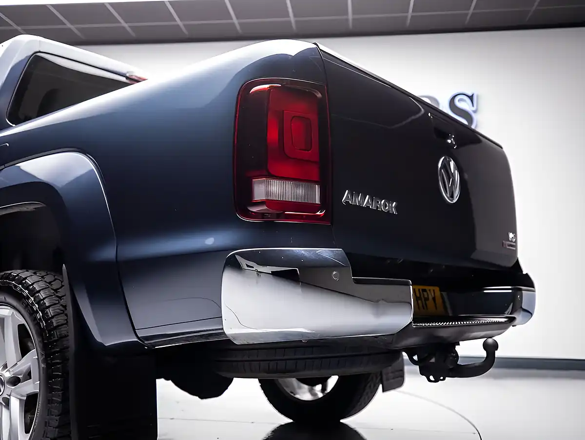 Used 2019 Volkswagen Amarok Highline Blue - Interior and Exterior details 13