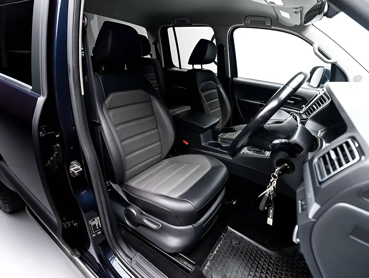 Used 2019 Volkswagen Amarok Highline Blue - Interior and Exterior details 19
