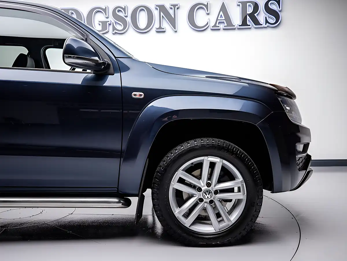 Used 2019 Volkswagen Amarok Highline Blue - Interior and Exterior details 7