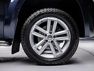 Used 2019 Volkswagen Amarok Highline Blue - Interior and Exterior details 8