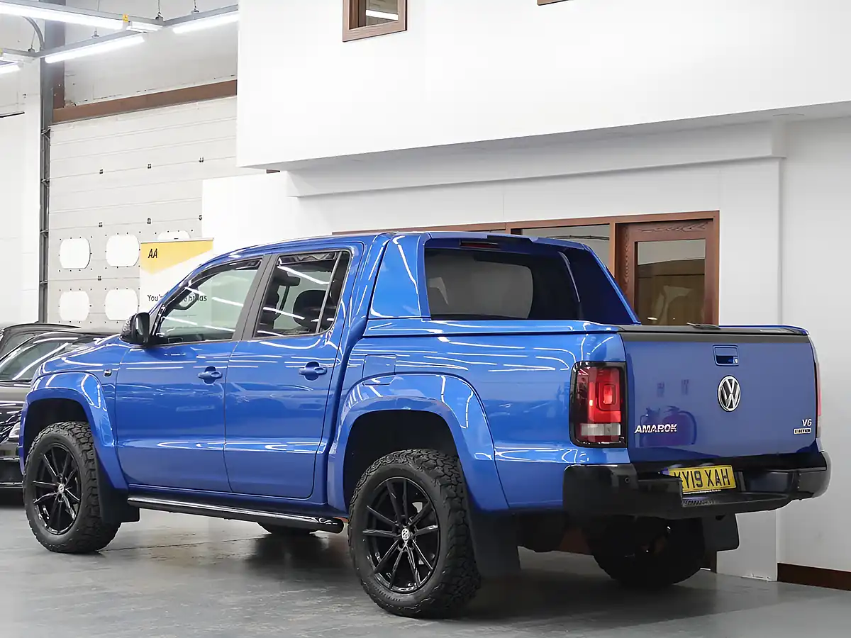 Used 2019 Volkswagen Amarok Highline Blue - Interior and Exterior details 7