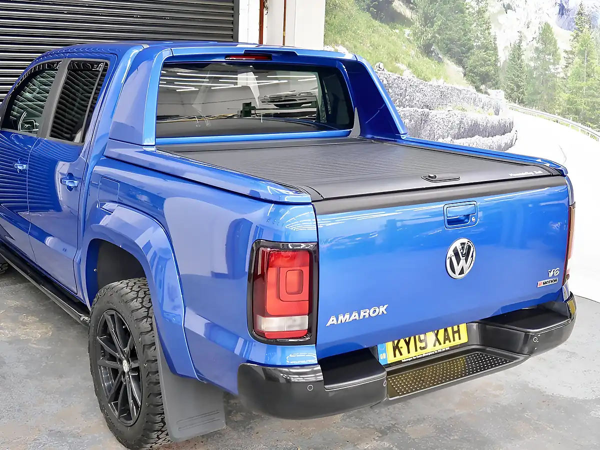 Used 2019 Volkswagen Amarok Highline Blue - Interior and Exterior details 8