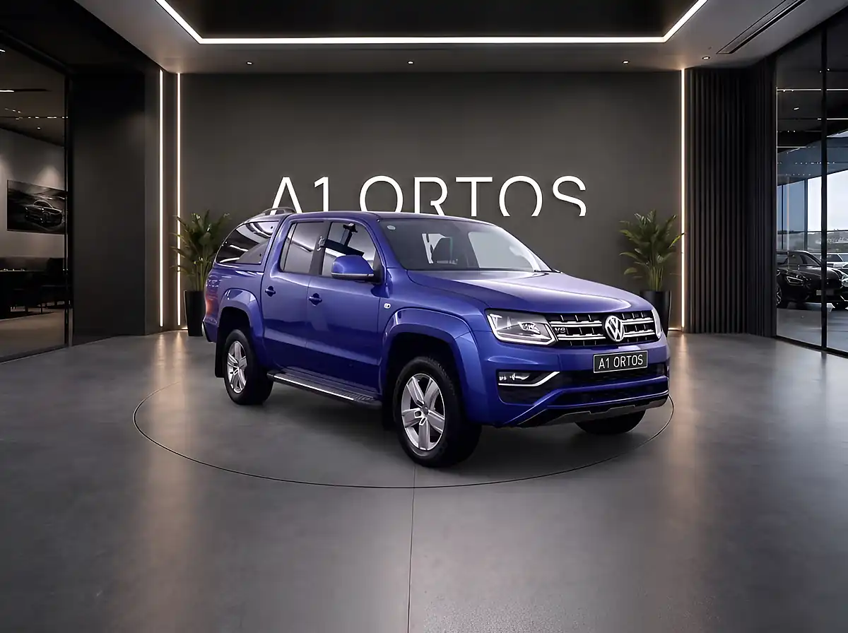 Used 2019 Volkswagen Amarok Highline Blue - Front View