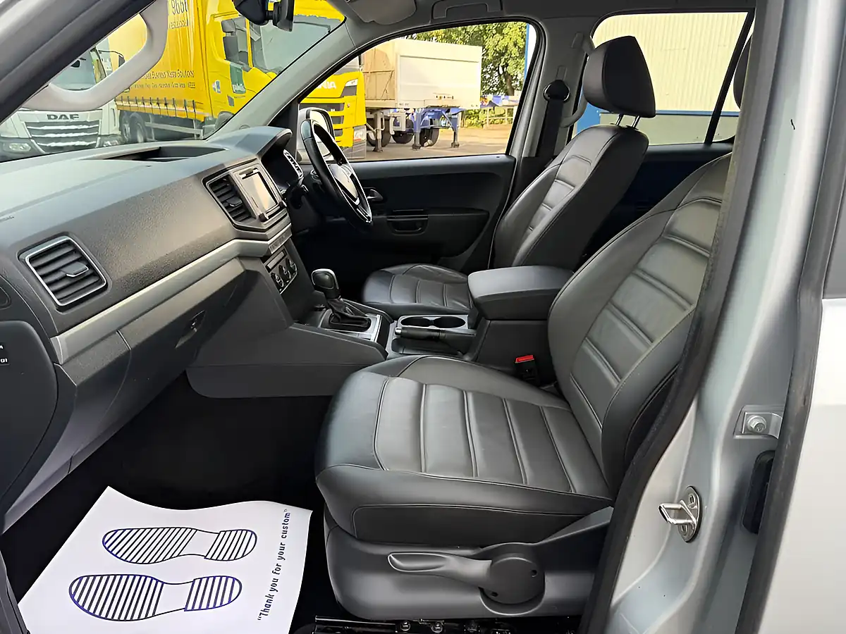 Used 2019 Volkswagen Amarok Highline Silver - Interior and Exterior details 16