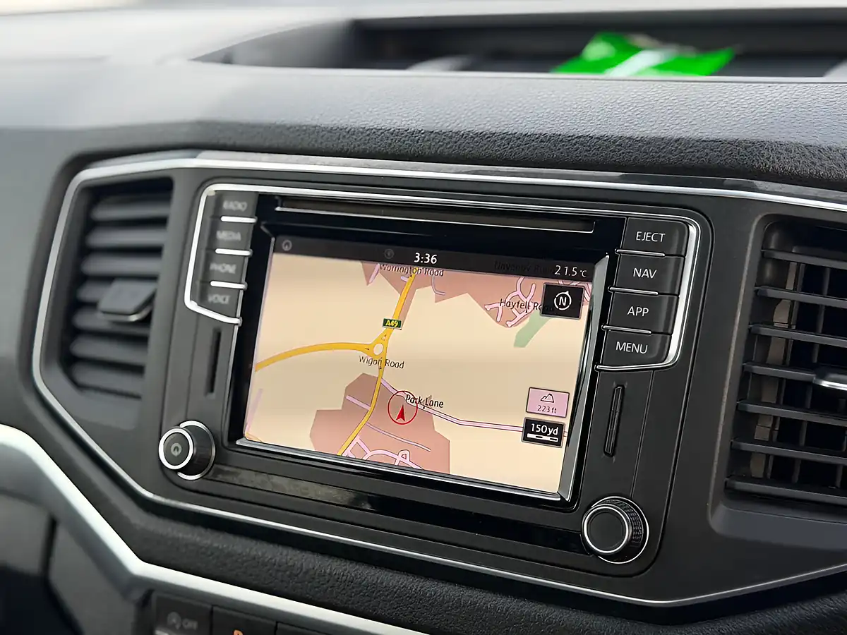 Used 2019 Volkswagen Amarok Highline Silver - Interior and Exterior details 2