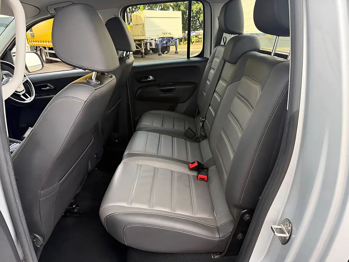 Used 2019 Volkswagen Amarok Highline Silver - Interior and Exterior details 20