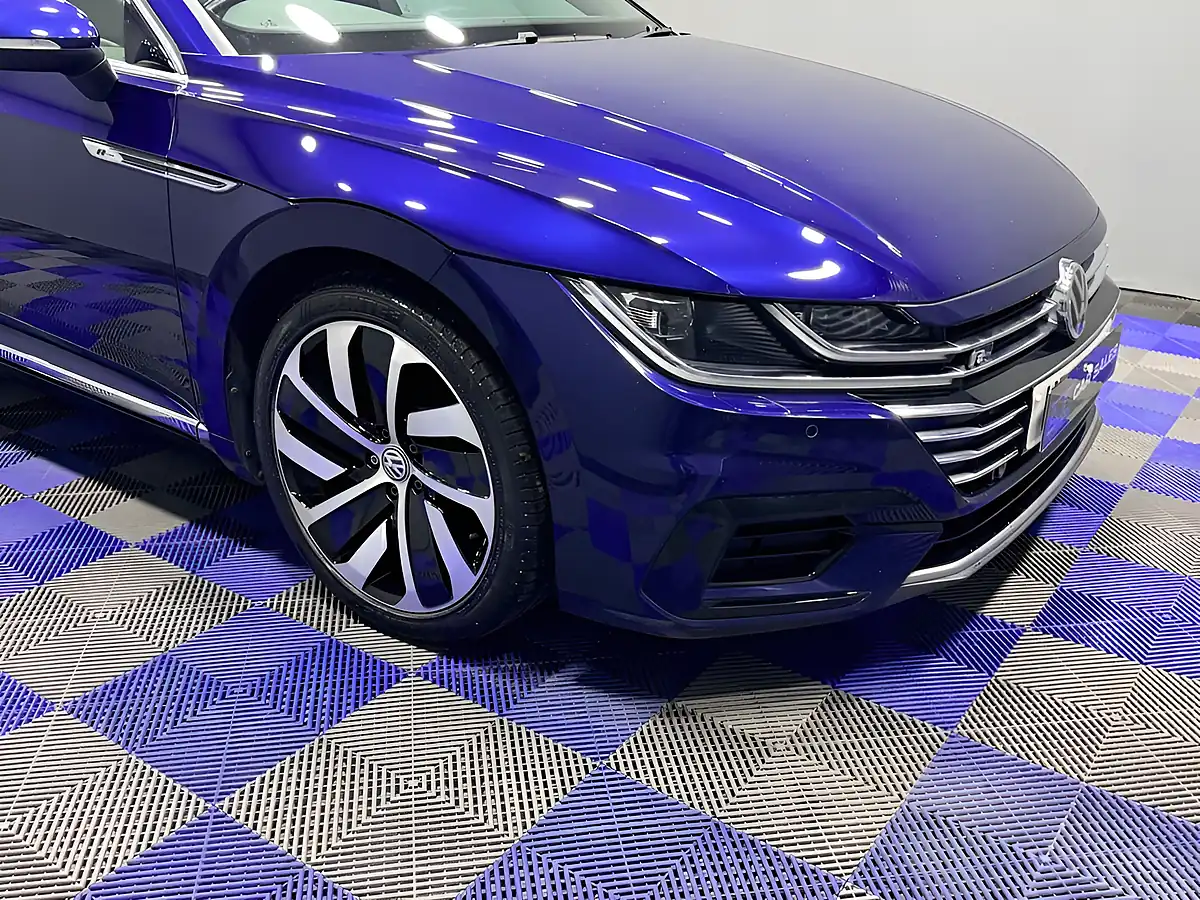 Used 2019 Volkswagen Arteon R-Line Atlantic Blue Metallic - Interior and Exterior details 3