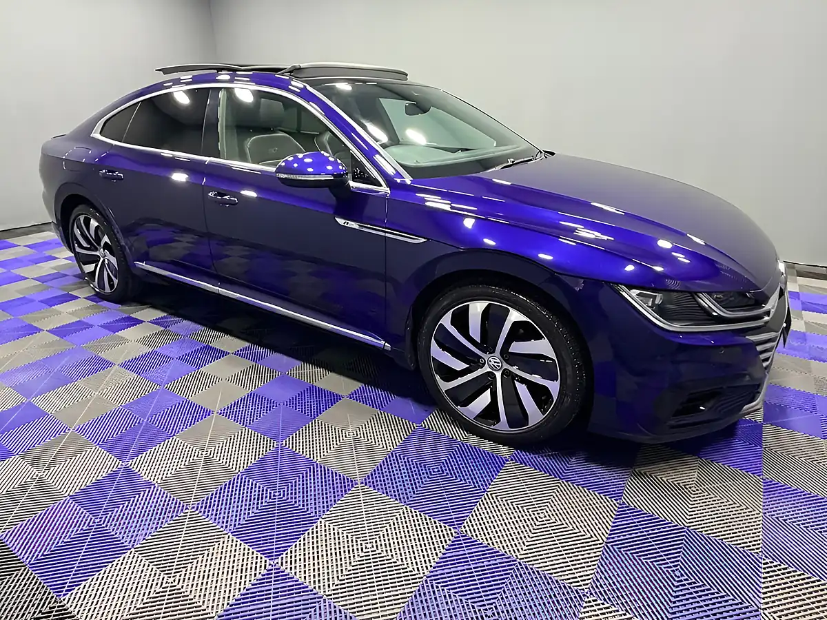 Used 2019 Volkswagen Arteon R-Line Atlantic Blue Metallic - Interior and Exterior details 4
