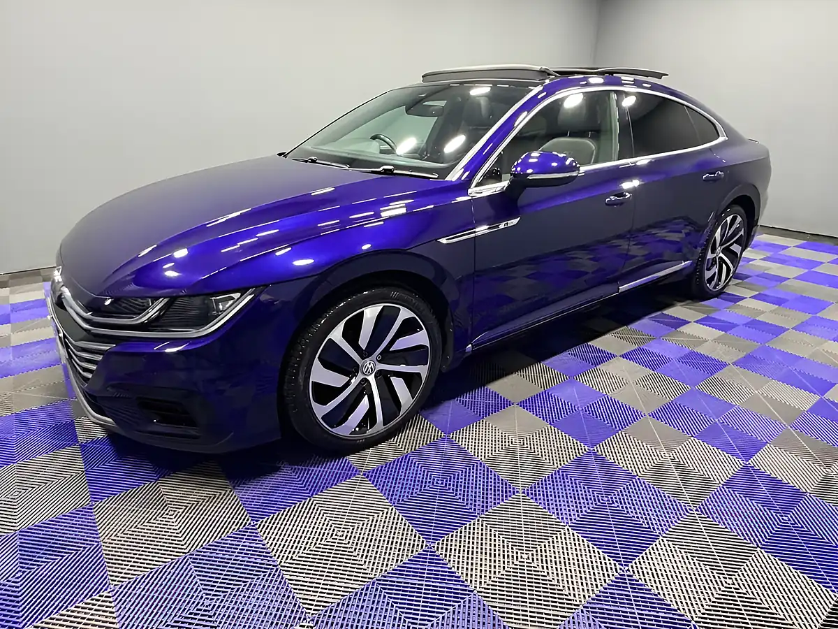 Used 2019 Volkswagen Arteon R-Line Atlantic Blue Metallic - Interior and Exterior details 6