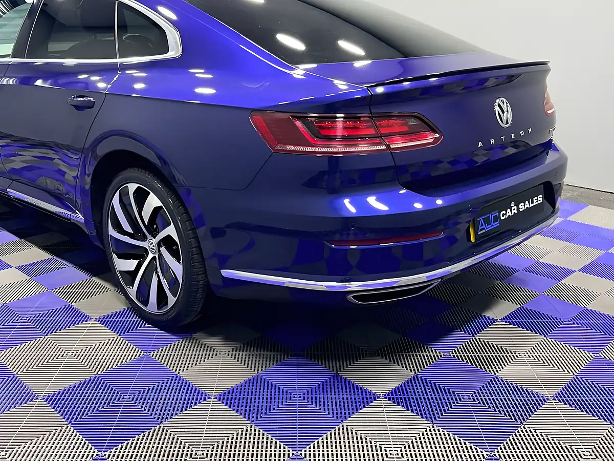 Used 2019 Volkswagen Arteon R-Line Atlantic Blue Metallic - Interior and Exterior details 8
