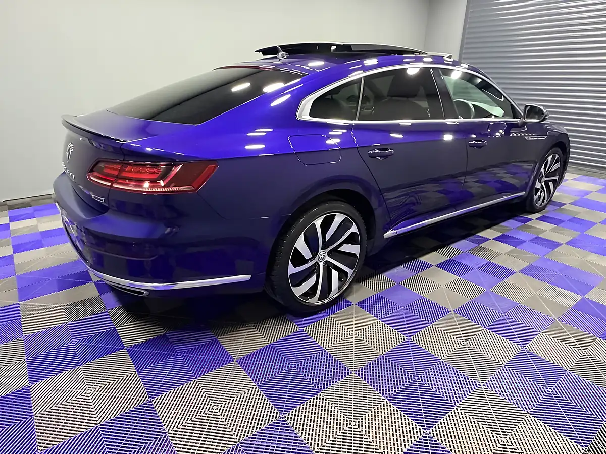 Used 2019 Volkswagen Arteon R-Line Atlantic Blue Metallic - Interior and Exterior details 9