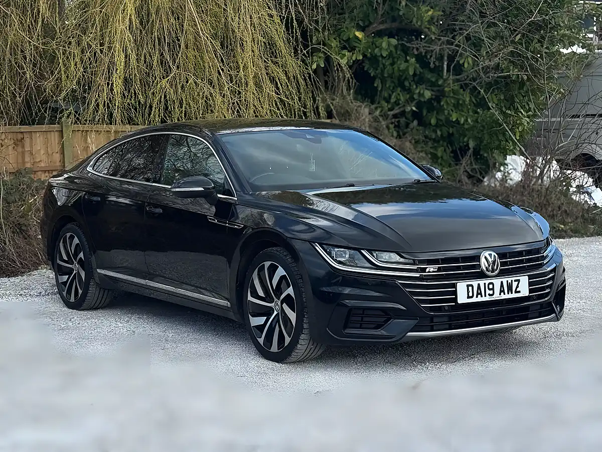 Used 2019 Volkswagen Arteon R-Line Black - Interior and Exterior details 3
