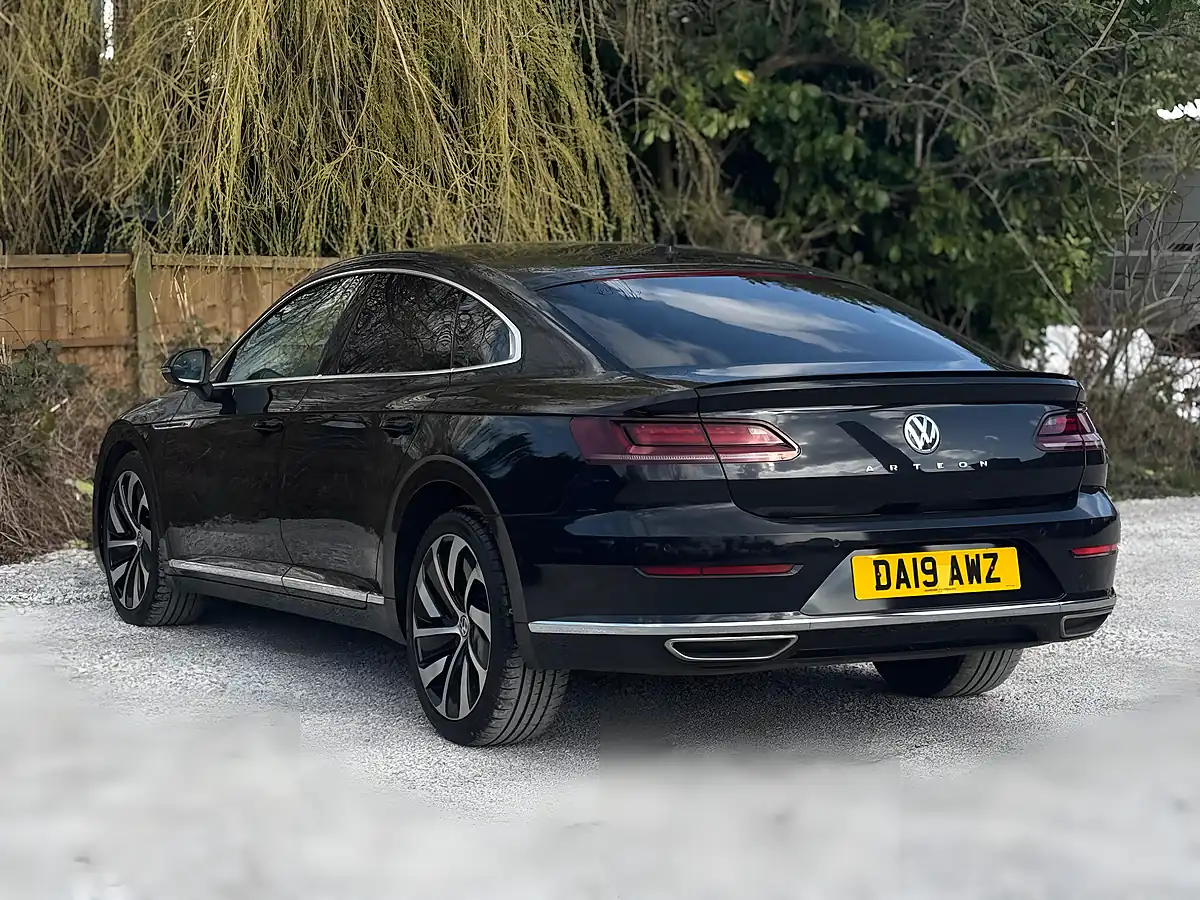 Used 2019 Volkswagen Arteon R-Line Black - Interior and Exterior details 7