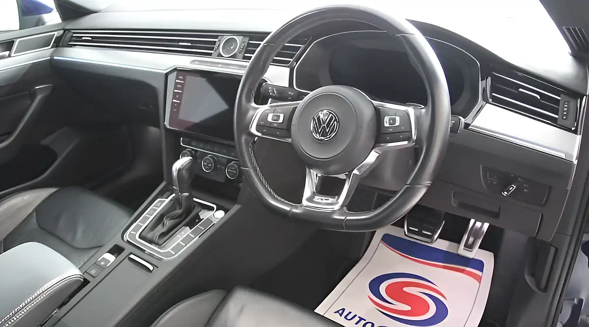 Used 2019 Volkswagen Arteon R-Line Fastback Blue - Interior and Exterior details 10