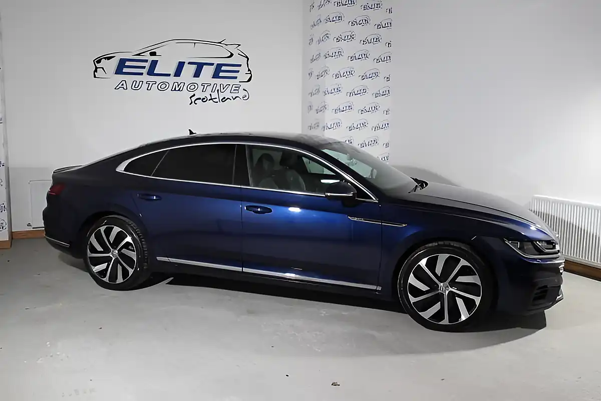 Used 2019 Volkswagen Arteon R-Line Fastback Blue - Interior and Exterior details 2