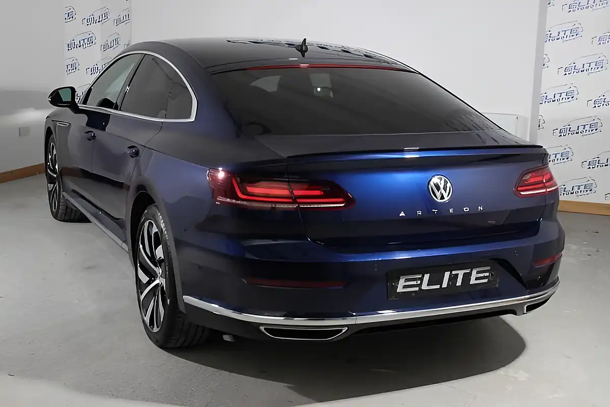 Used 2019 Volkswagen Arteon R-Line Fastback Blue - Interior and Exterior details 8