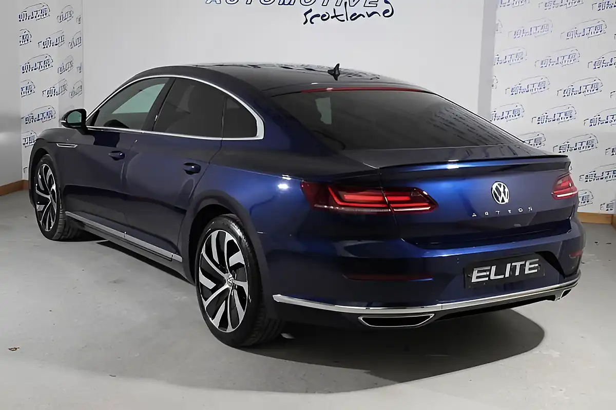 Used 2019 Volkswagen Arteon R-Line Fastback Blue - Interior and Exterior details 9