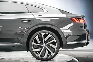 Used 2019 Volkswagen Arteon R-Line Grey - Interior and Exterior details 11
