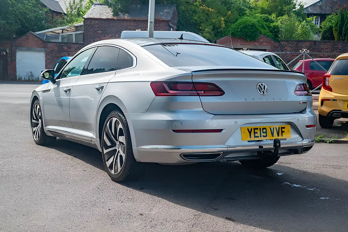 Used 2019 Volkswagen Arteon R-Line Pyrite Silver - Interior and Exterior details 6