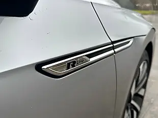 Used 2019 Volkswagen Arteon R-Line Silver - Interior and Exterior details 10