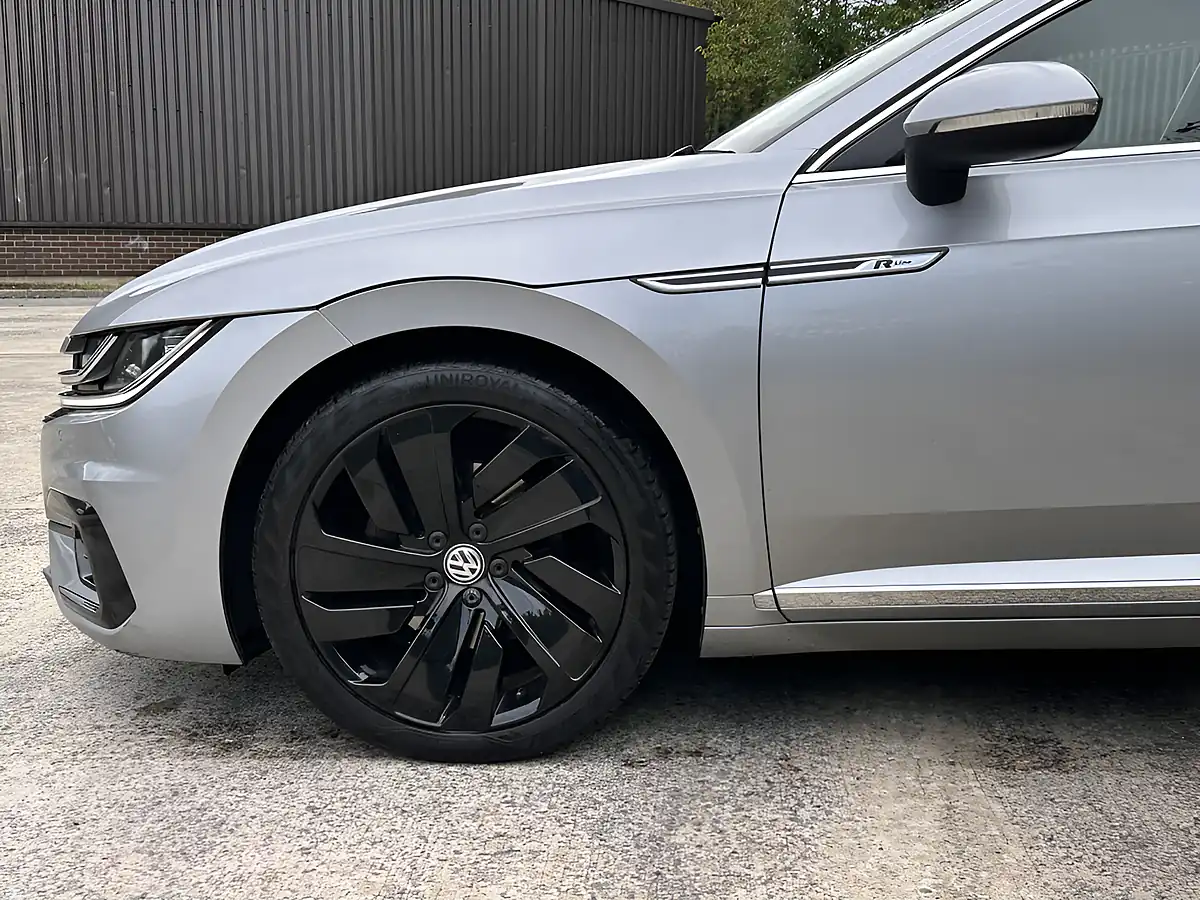 Used 2019 Volkswagen Arteon R-Line Silver - Interior and Exterior details 17