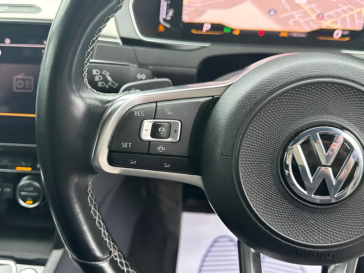 Used 2019 Volkswagen Arteon R-Line Silver - Interior and Exterior details 5