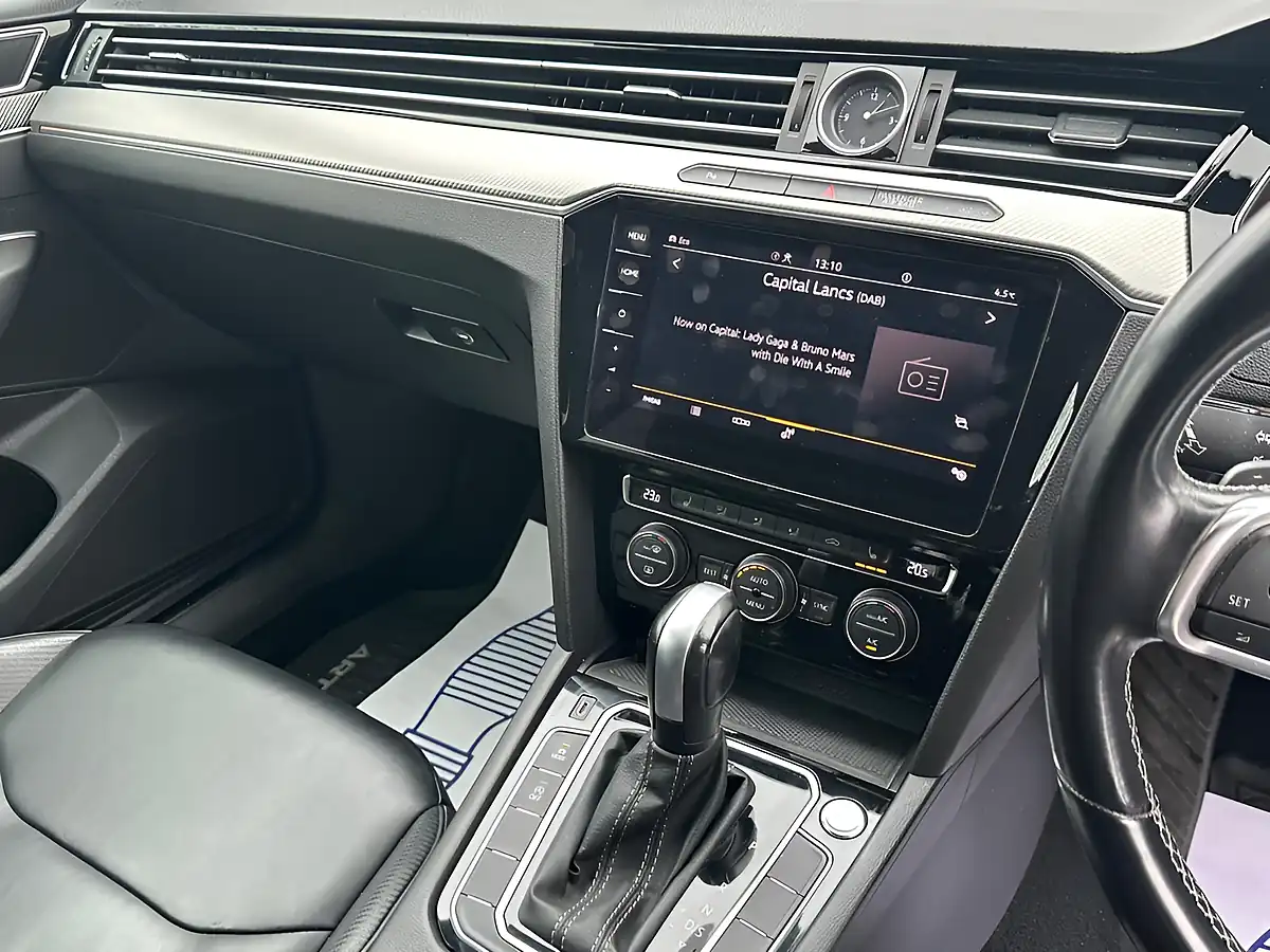 Used 2019 Volkswagen Arteon R-Line Silver - Interior and Exterior details 6