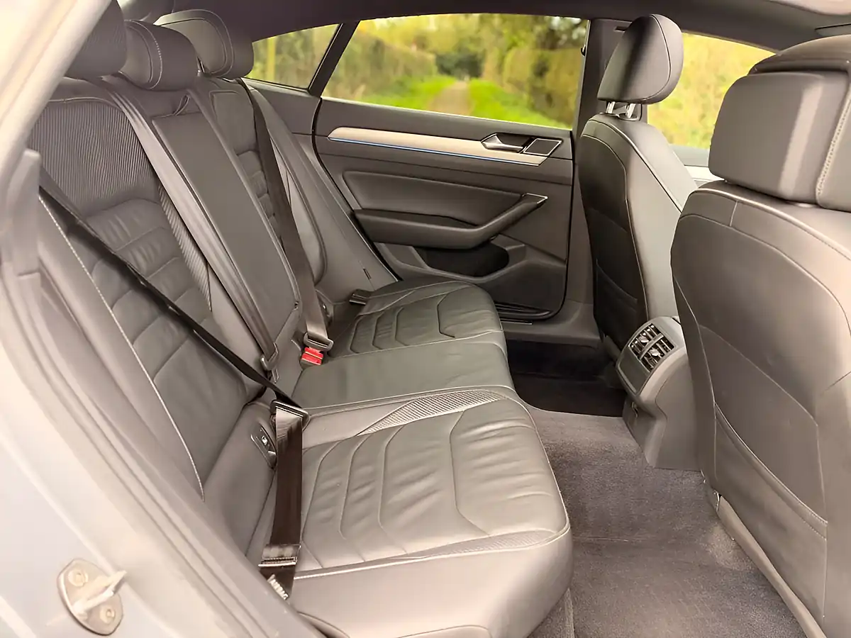 Used 2019 Volkswagen Arteon R-Line Silver - Interior and Exterior details 14
