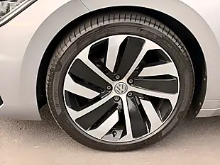 Used 2019 Volkswagen Arteon R-Line Silver - Interior and Exterior details 17