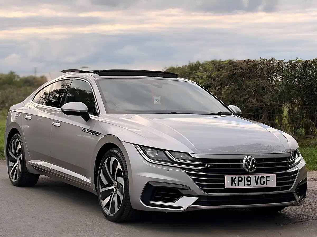 Used 2019 Volkswagen Arteon R-Line Silver - Interior and Exterior details 2