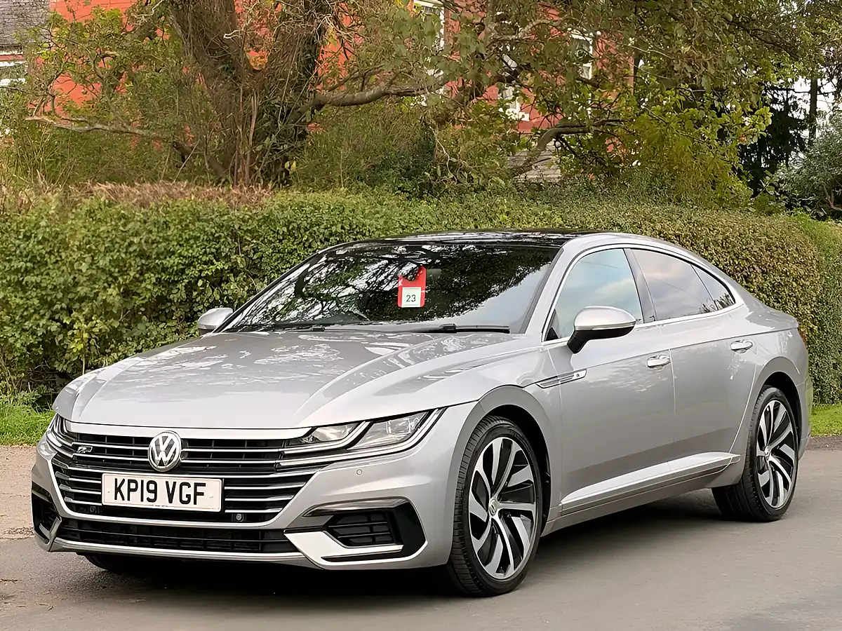 Used 2019 Volkswagen Arteon R-Line Silver - Interior and Exterior details 4