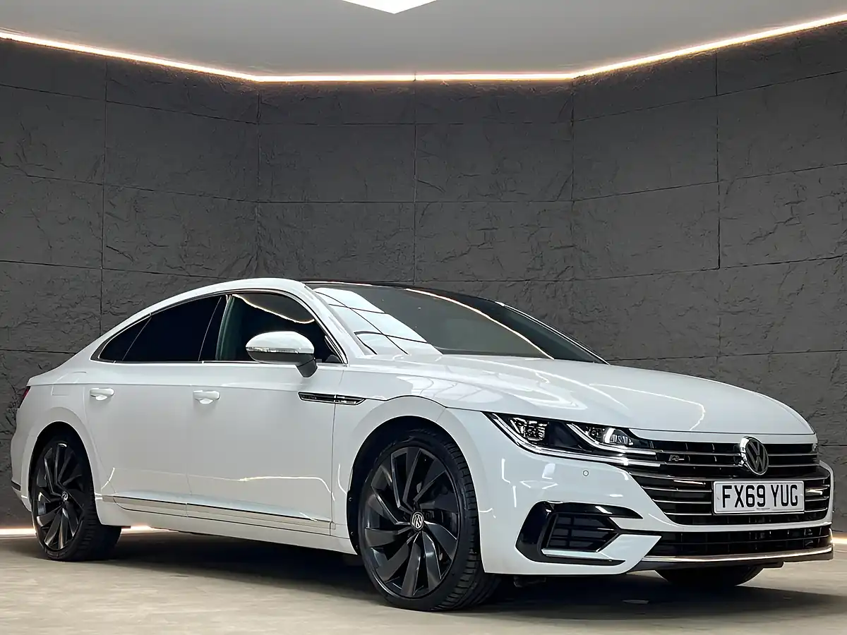Used 2019 Volkswagen Arteon R-Line White - Interior and Exterior details 10