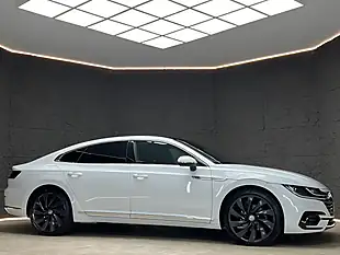 Used 2019 Volkswagen Arteon R-Line White - Interior and Exterior details 12