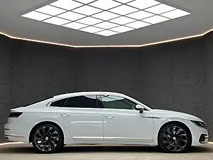 Used 2019 Volkswagen Arteon R-Line White - Interior and Exterior details 13