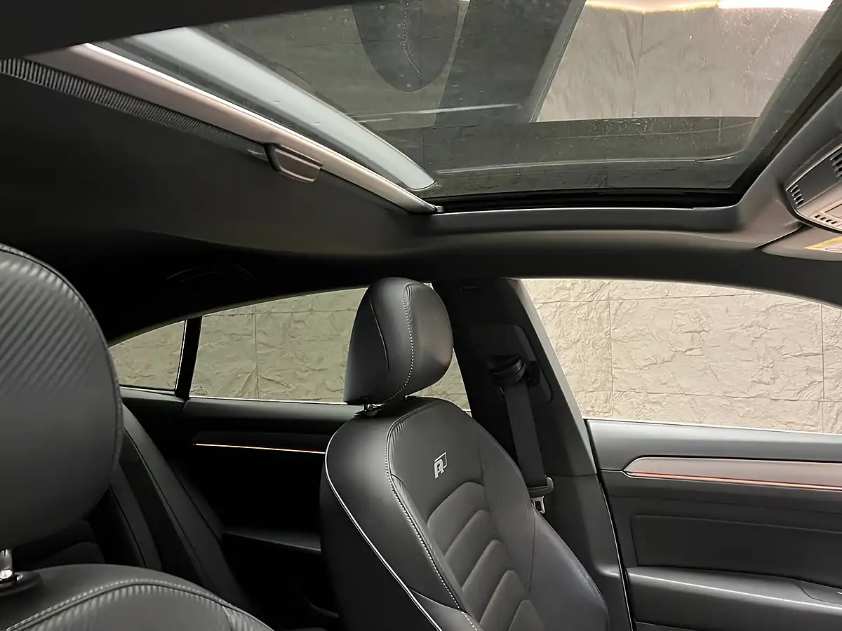 Used 2019 Volkswagen Arteon R-Line White - Interior and Exterior details 2