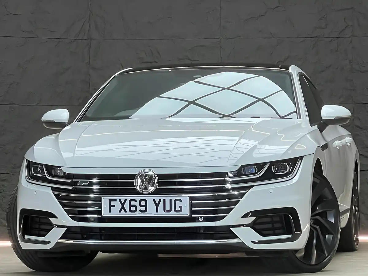 Used 2019 Volkswagen Arteon R-Line White - Interior and Exterior details 6