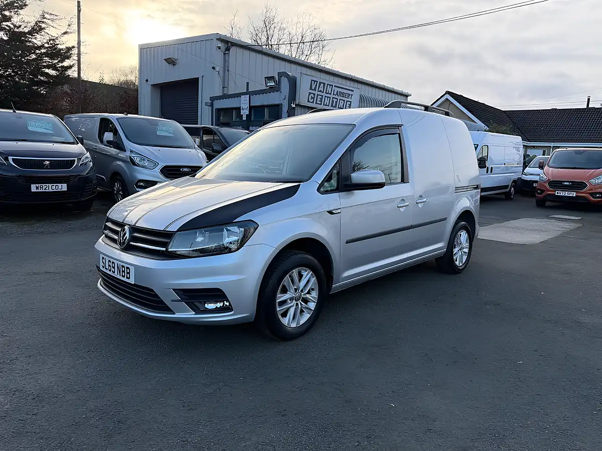Used 2019 Volkswagen Caddy C20 Highline Silver - Interior and Exterior details 15