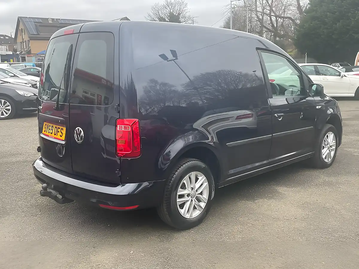 Used 2019 Volkswagen Caddy C20 Highline Swb Blue - Interior and Exterior details 7