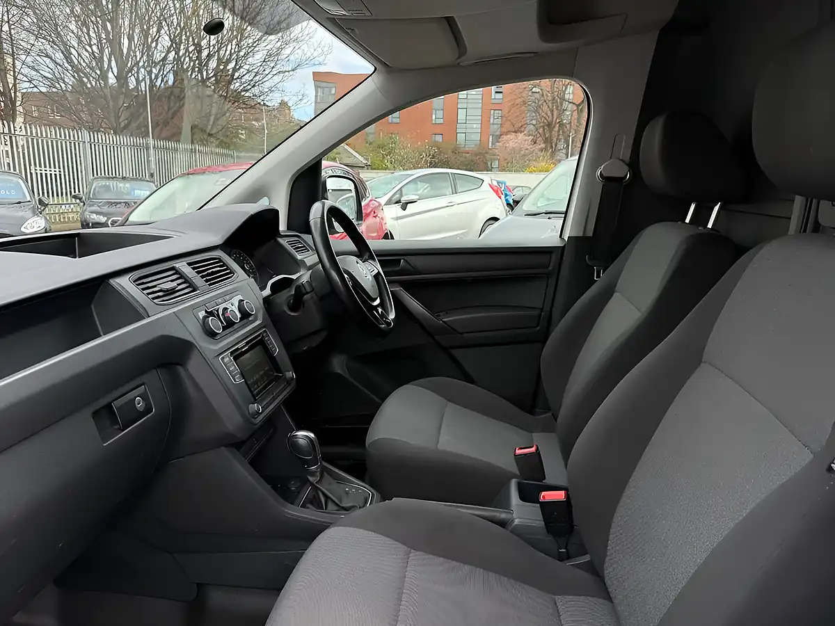 Used 2019 Volkswagen Caddy C20 Startline White - Interior and Exterior details 10